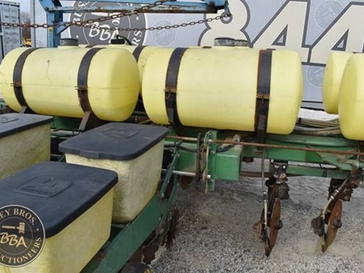 1984-john-deere-7000-image-17