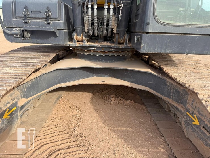 2022-xcmg-xe210u-image-8