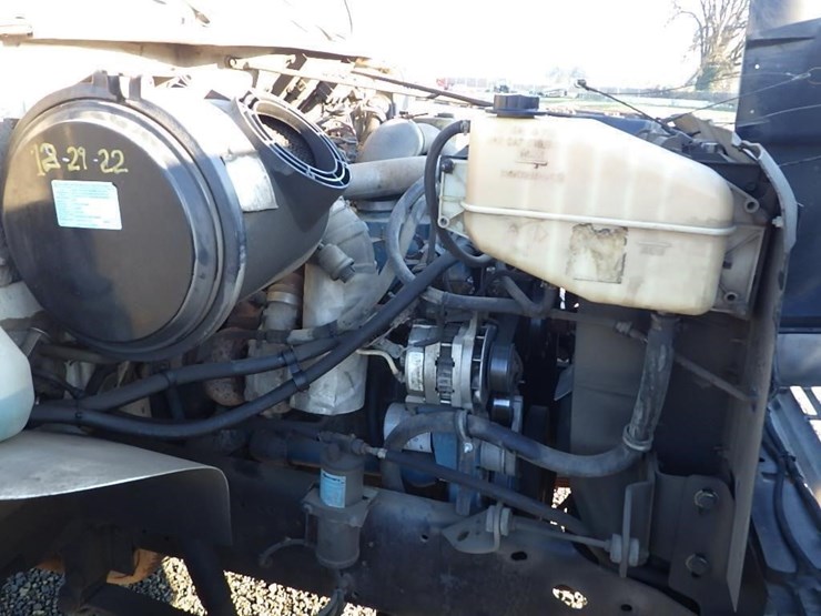 2000-international-4700-image-15