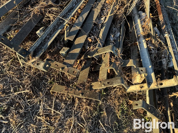 pivot-galvanized-angle-iron-image-17