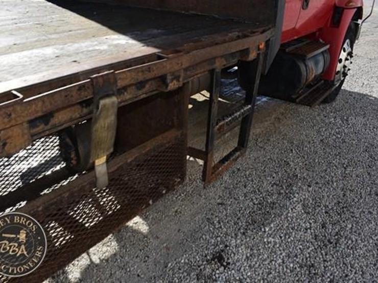 2007-international-durastar-4300-image-22