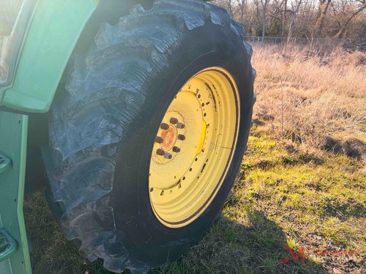 2014-john-deere-6150m-image-12