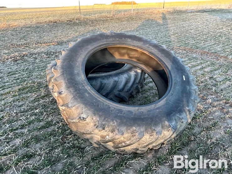 titan-18.4r42-tires-image-4