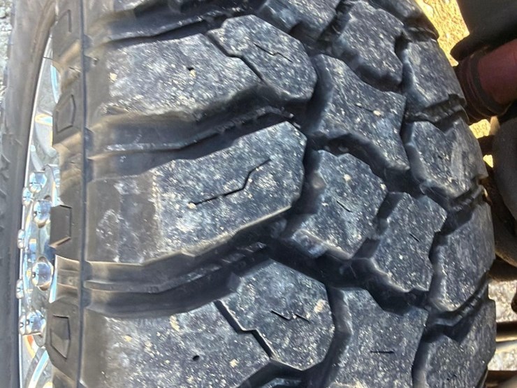 2009-ford-f350-image-15