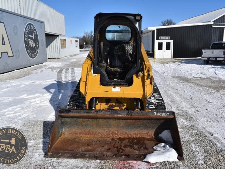 2019-caterpillar-259d-image-24