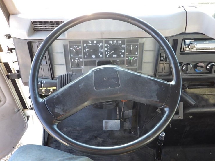 2000-international-4700-image-21