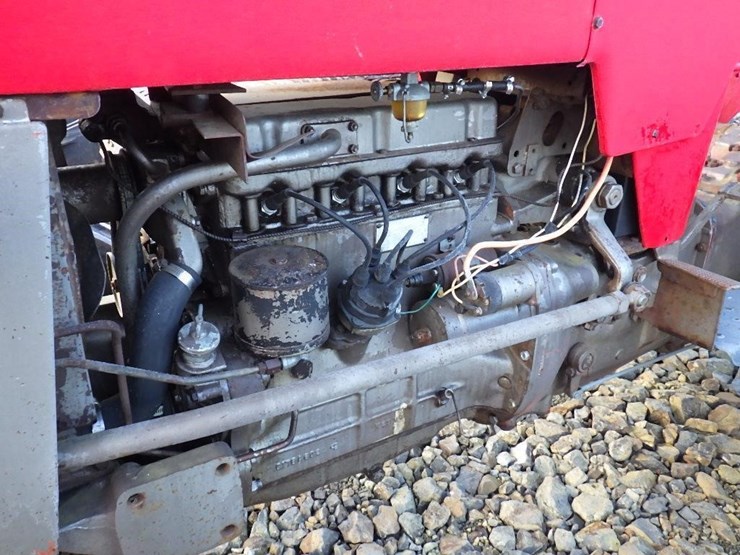 massey-ferguson-tractor-image-12