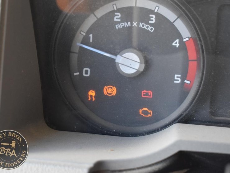 2012-ford-f350-xlt-image-32