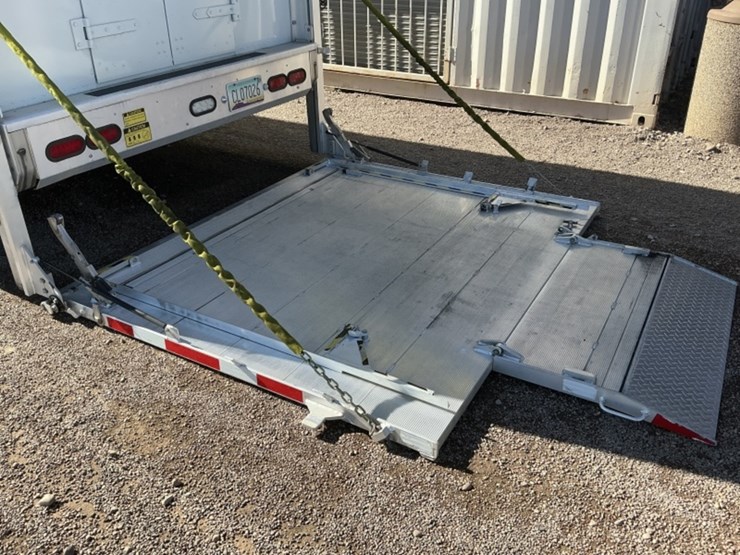 2018-freightliner-mt55-image-39