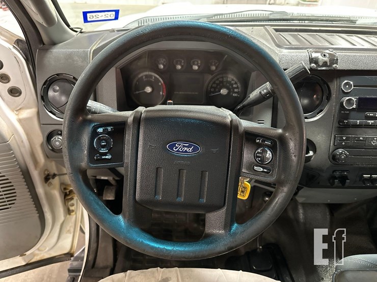 2015-ford-f550-image-13