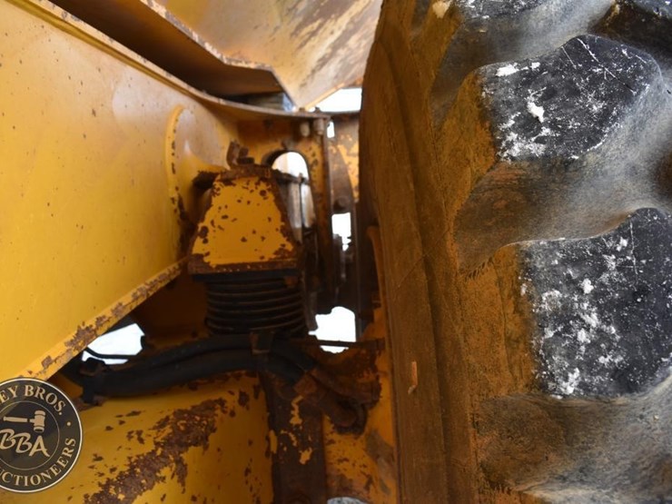 2012-volvo-a40f-image-16