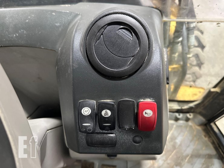 2012-caterpillar-420e-it-image-26