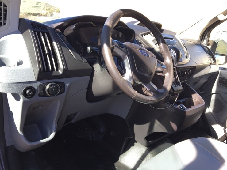 2017-ford-transit-image-7