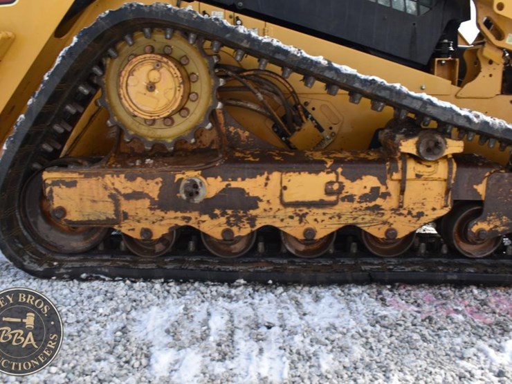 2020-caterpillar-299d3-image-35