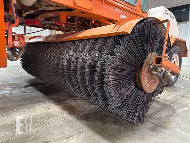 2015-broce-kr350-image-10