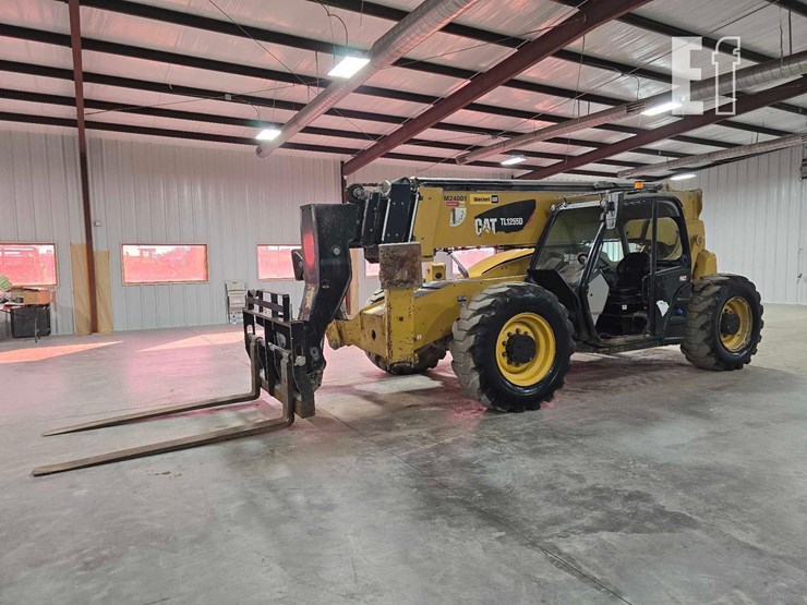 2019-caterpillar-tl1255d-image-1