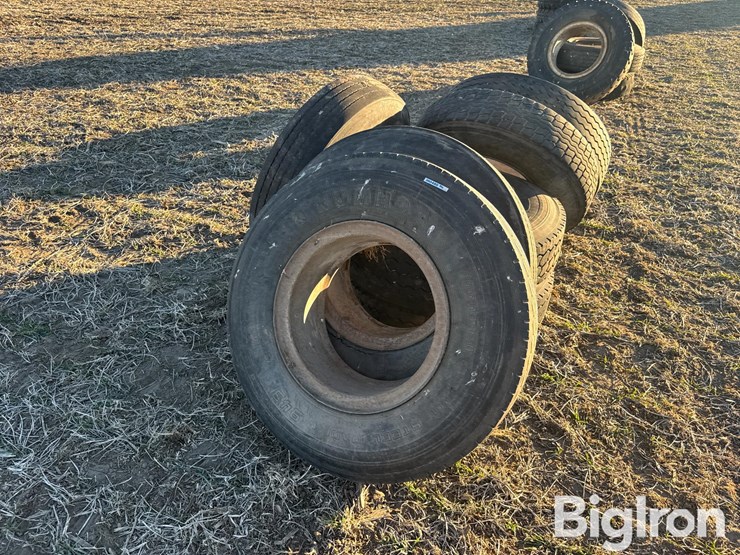 10r20-tires-&-rims-image-4