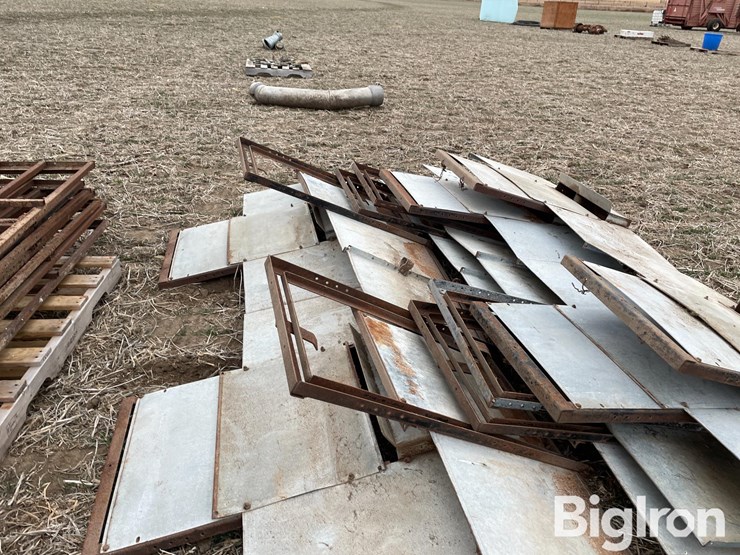 hog-farrow-crates-image-14