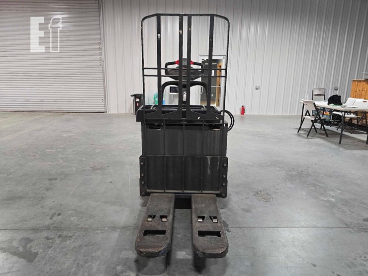 raymond-8410-image-7