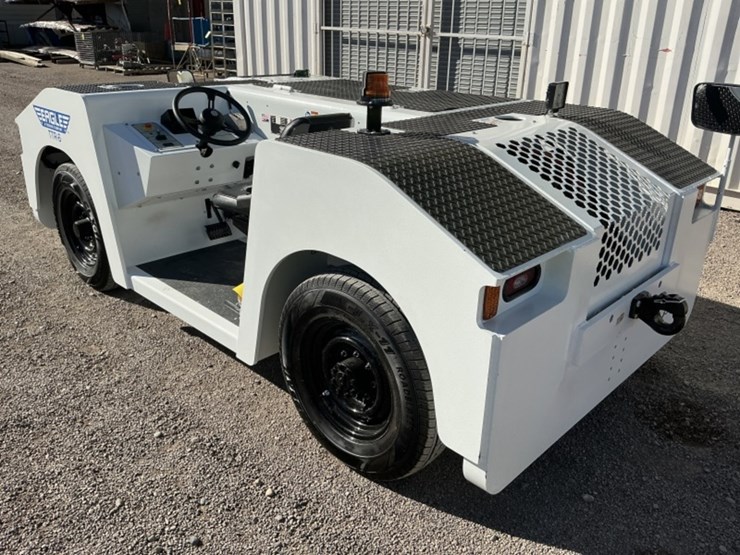 2024-eagle-ttr-6-aircraft-tug-image-7