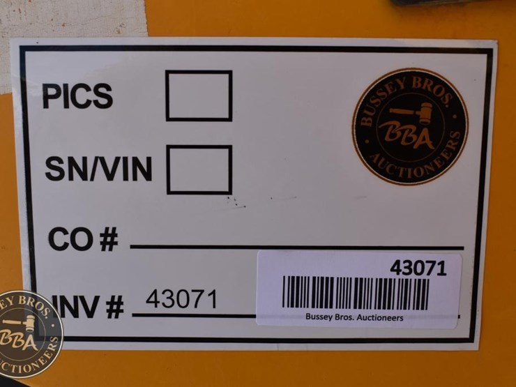 2012-volvo-a40f-image-33