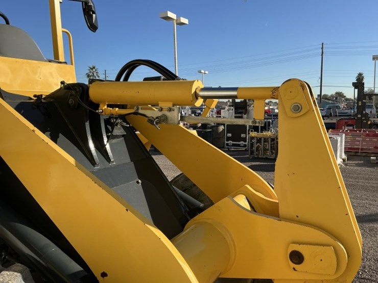 komatsu-wa100-5-image-19