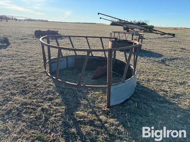 round-bale-feeder-image-8