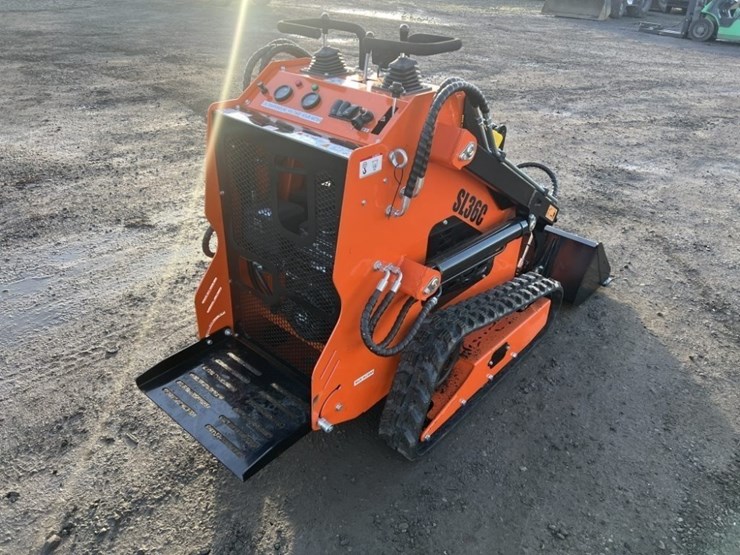2025-sdlool-sl36c-mini-compact-track-loader-image-4