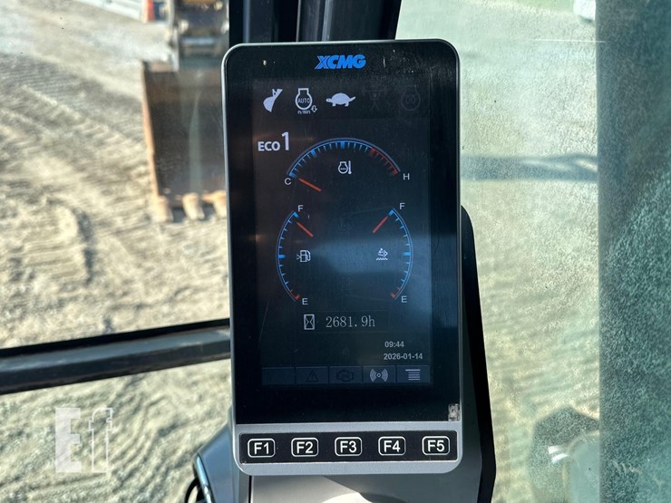 2022-xcmg-xe210u-image-19