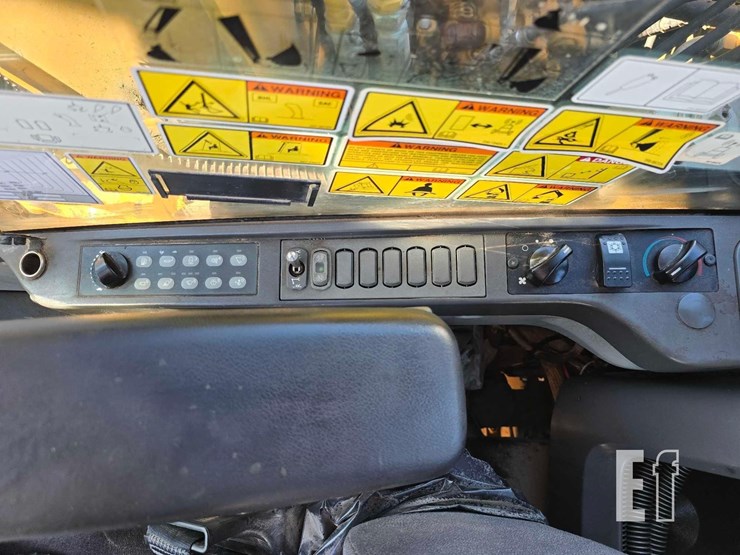 2018-caterpillar-313flgc-image-18