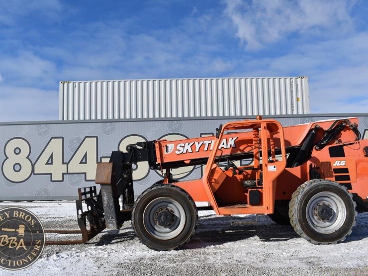 2017-sky-trak-10054-image-3