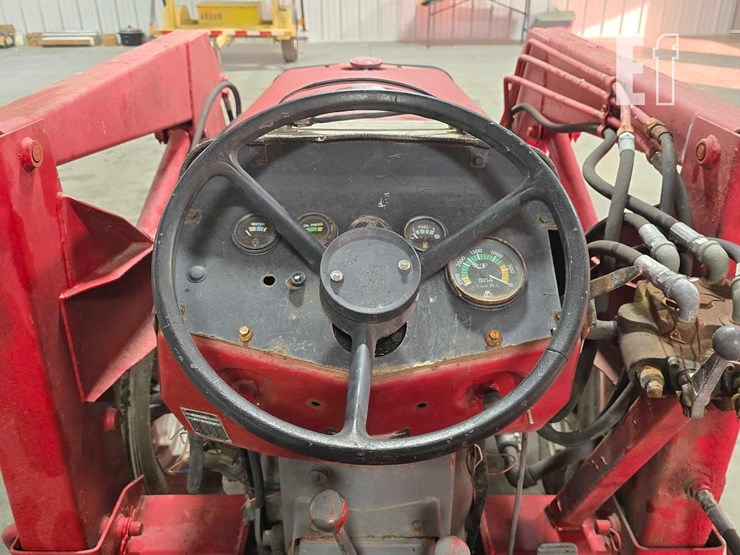 massey-ferguson-245-image-10