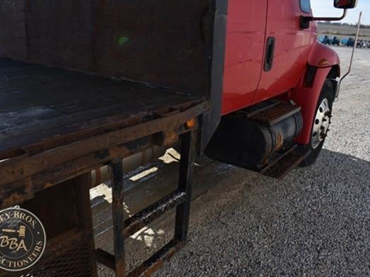 2007-international-durastar-4300-image-23