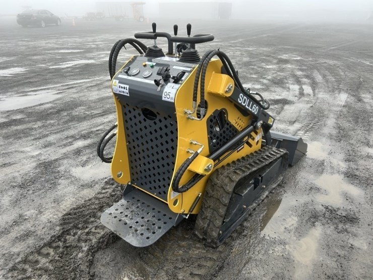2025-sdlanch-sdll60-mini-compact-track-loader-image-5