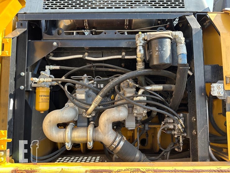 2018-deere-350g-lc-image-26