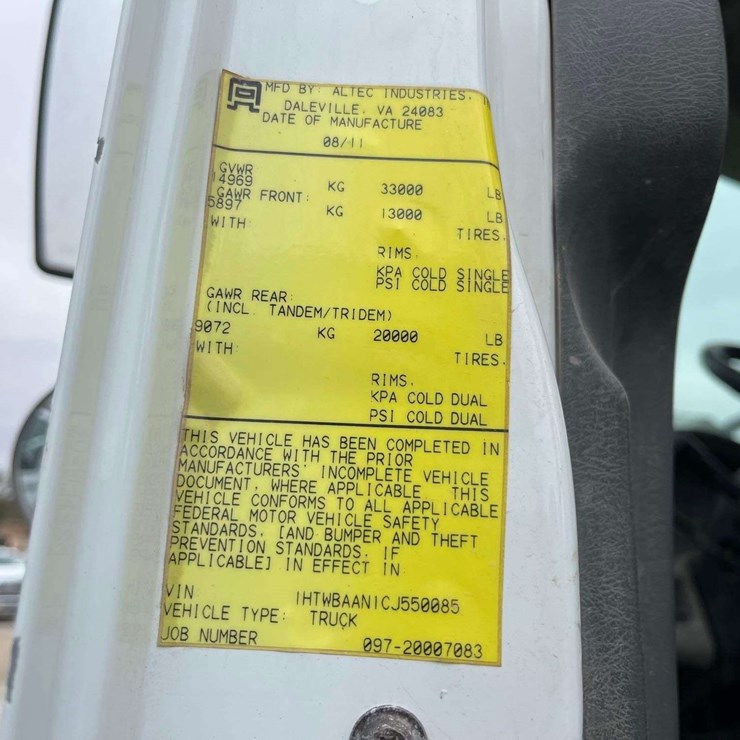 2012 INTERNATIONAL WORKSTAR 7300