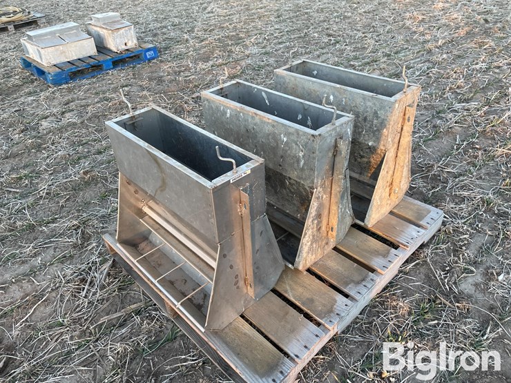 stainless-steel-hog-feeders-image-1