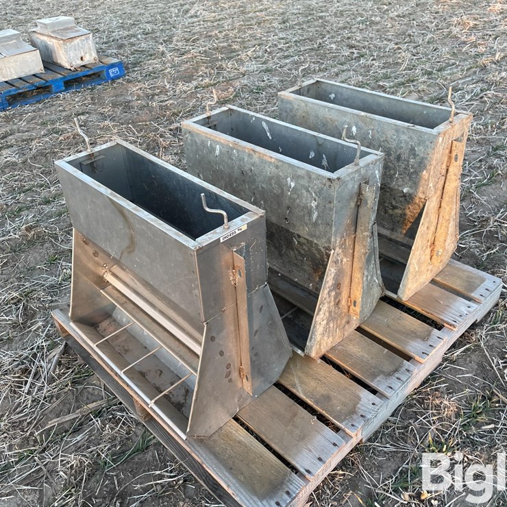 Stainless Steel Hog Feeders