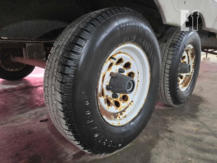 2010-keystone-rv-co-sprinter-310kbs-image-17