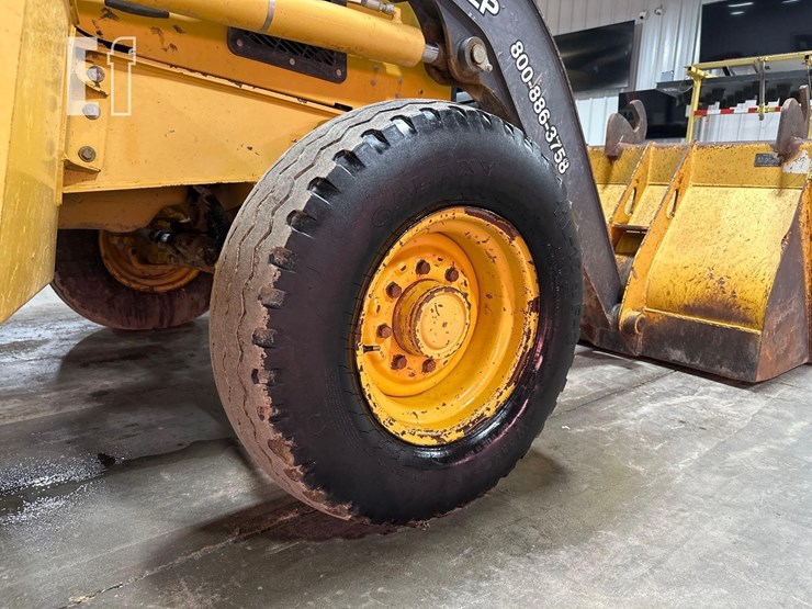 2014-deere-310k-ep-image-30