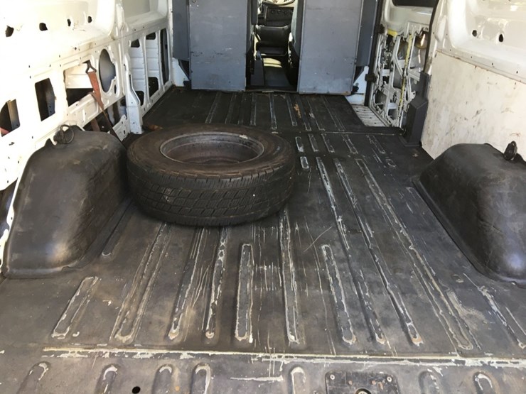 2017-ford-transit-image-13