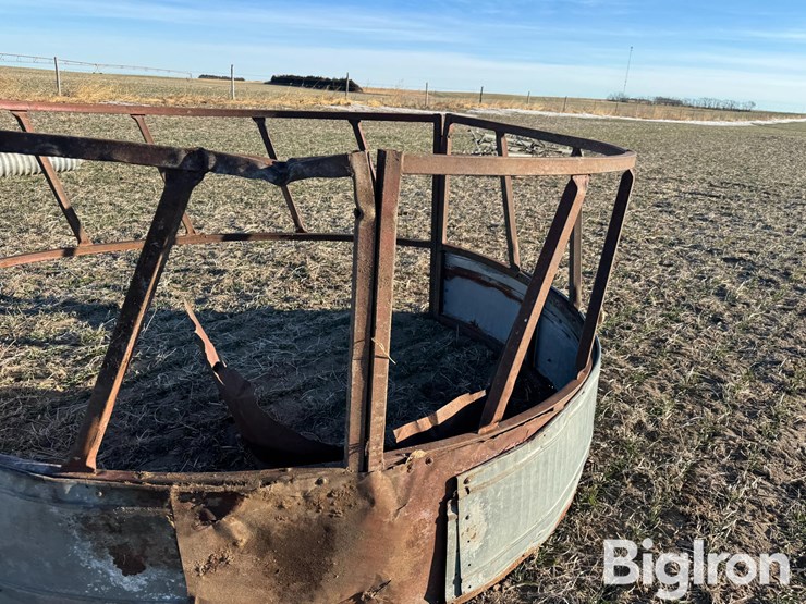 round-bale-feeder-image-17