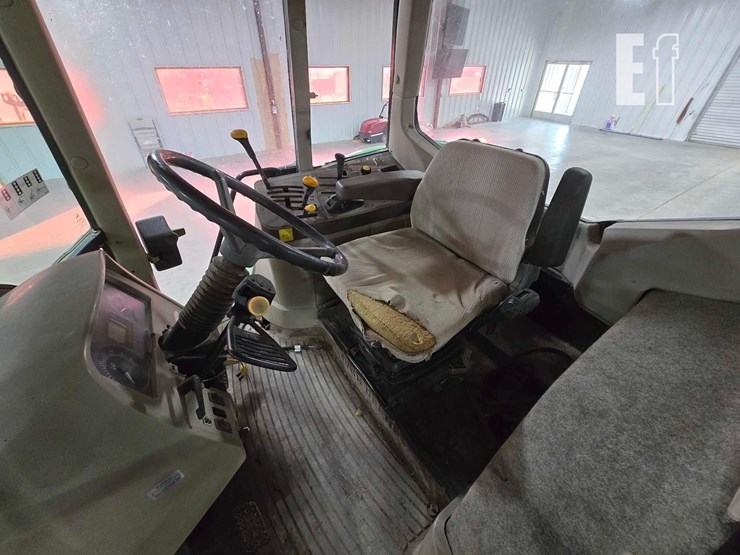 john-deere-6415-image-8