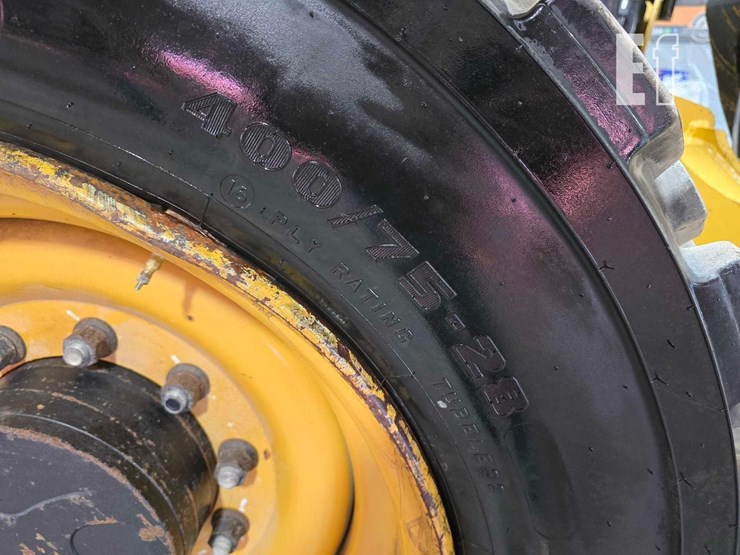 2018-caterpillar-tl1255d-image-27