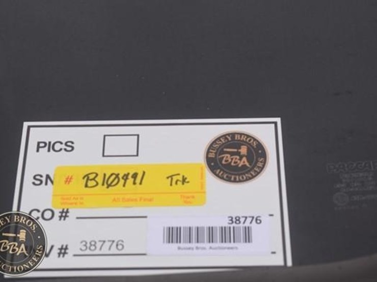 2015-peterbilt-579-image-58