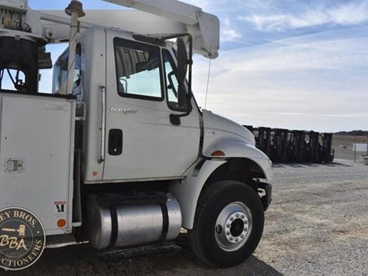 2012-international-durastar-4300-image-21