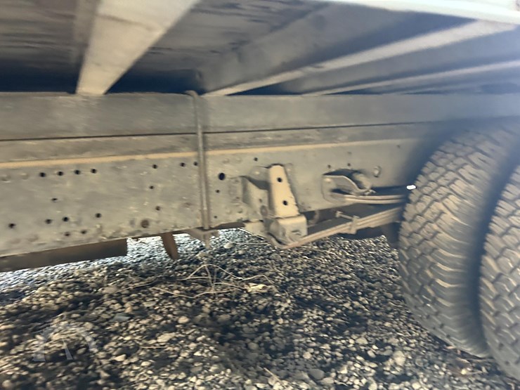 1997-isuzu-npr-image-23