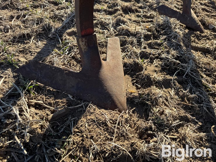 15'-3-pt-chisel-plow-image-19