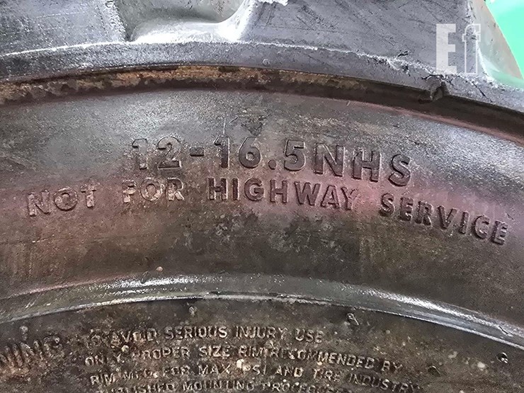 2016-jlg-460sj-image-14