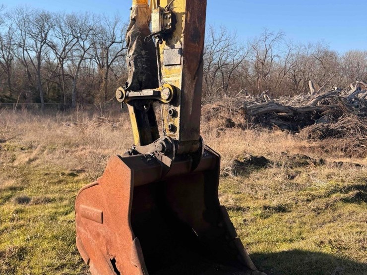 komatsu-pc240-lc-11-image-13